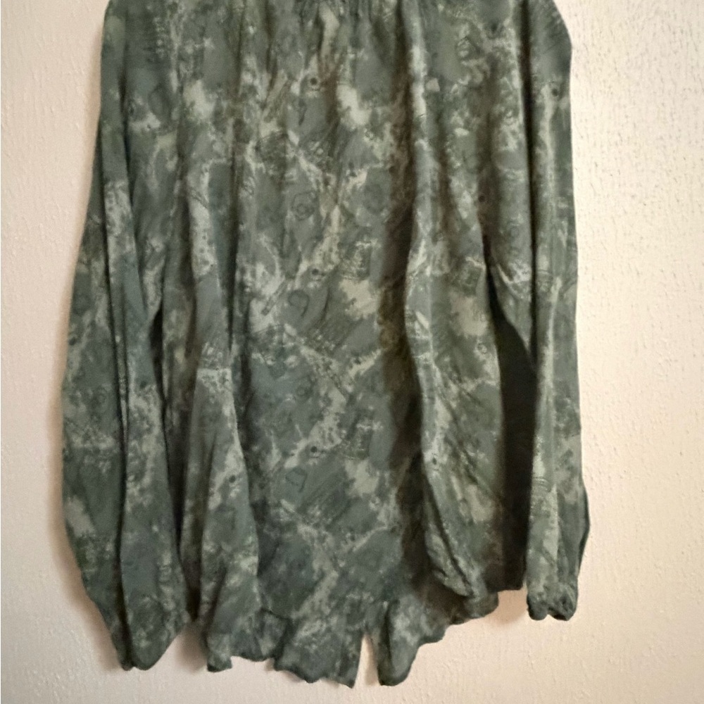 Torrid BBC Doctor Who Womens Button Up Rayon Shirt - Picture 3 of 4